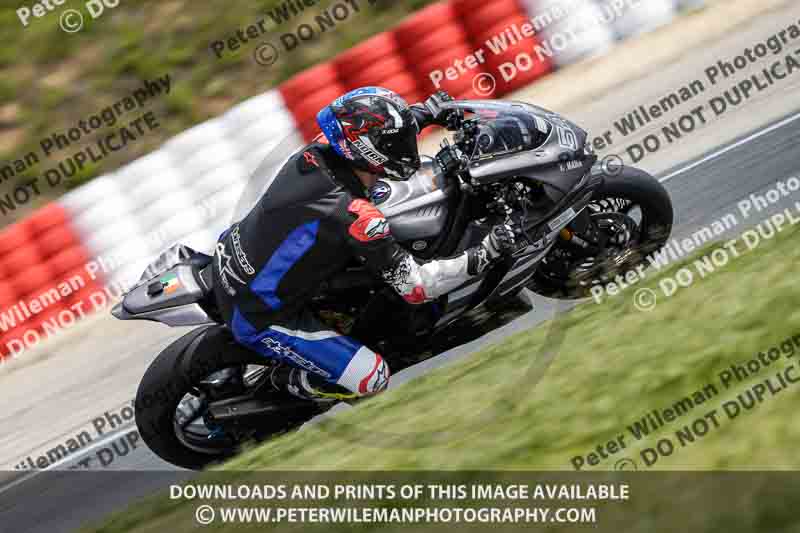 cadwell no limits trackday;cadwell park;cadwell park photographs;cadwell trackday photographs;enduro digital images;event digital images;eventdigitalimages;navarra;no limits trackdays;peter wileman photography;racing digital images;trackday digital images;trackday photos